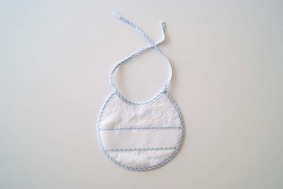 Interbaby 00040 - Pack de 12 baberos de punto de cruz 20x20, unisex