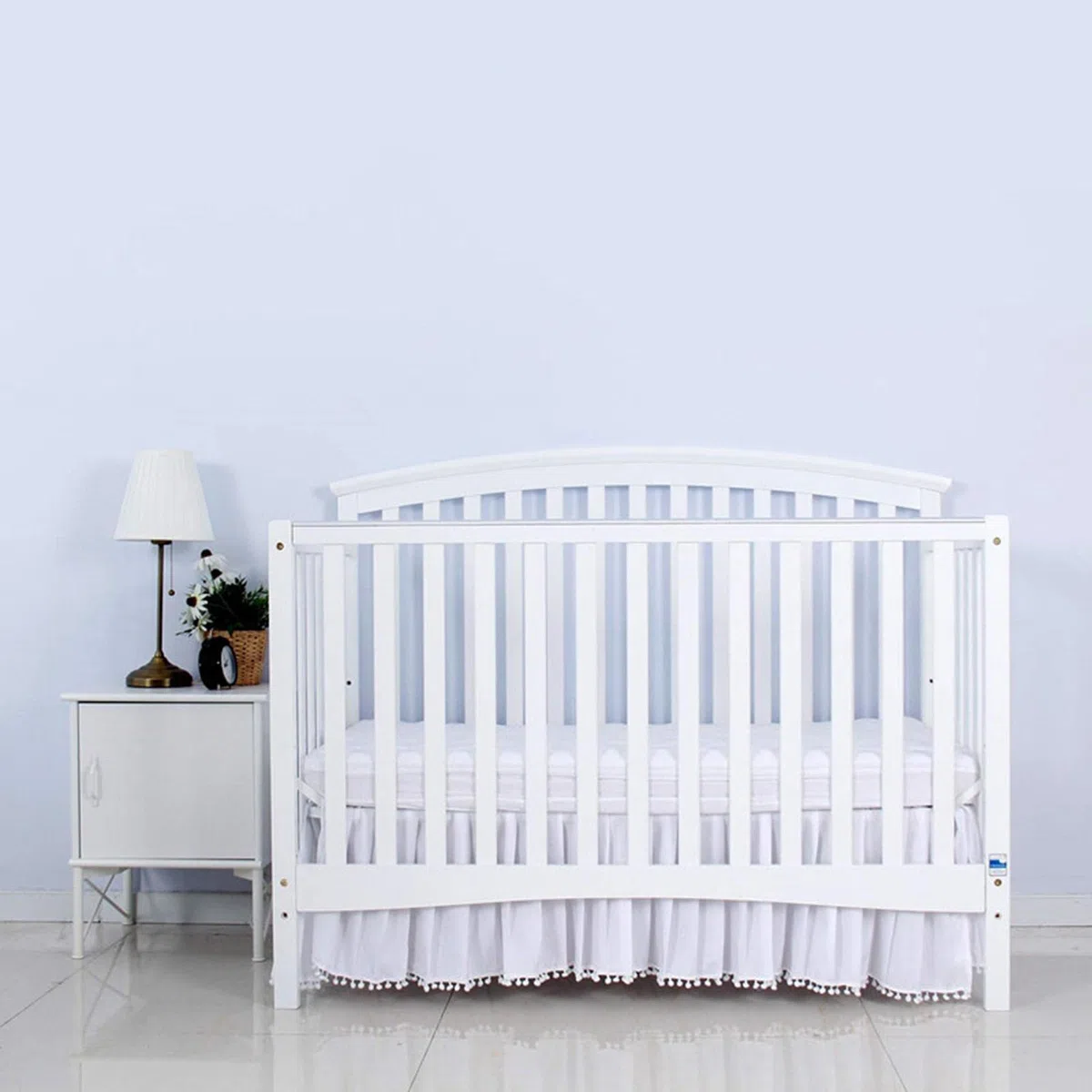 A/R Minifalda de Cuna,Falda de Ropa de Cama para Cuna de guardería para bebé | Falda de Microfibra para Cuna con Pompones para Llevar al bebé a la habitación del bebé cálida y acogedora para Dormir